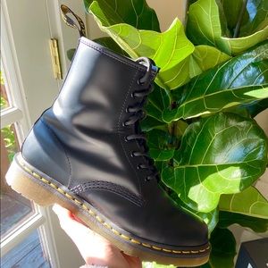 Dr. Martens 1460 Smooth Black Leather Boots